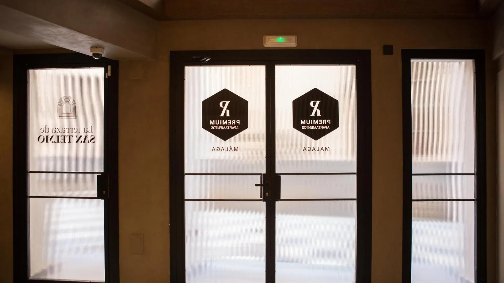 Apartamentos Málaga Premium - Calle San Telmo Spagna