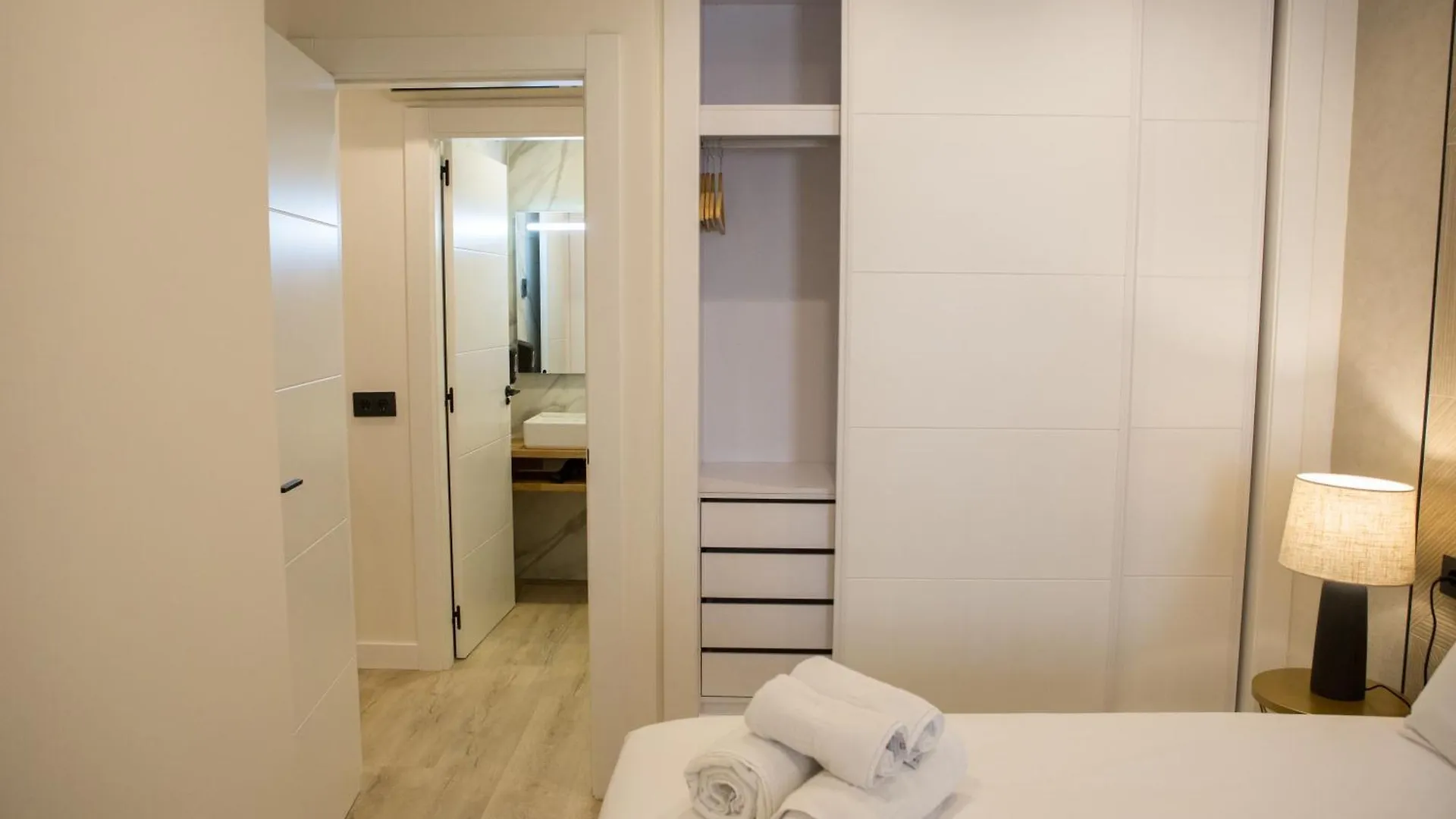 Apartamentos Malaga Premium - Calle San Telmo